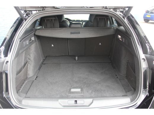 Peugeot 308 SW 1.2 Hybrid 136 e-DCS6 GT | Automaat | Navigatie | Camera | Stoelverwarming | AGR | Elektrische... ActivLease financial lease