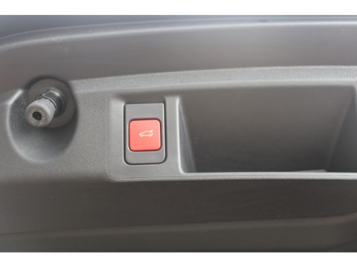 Peugeot 308 SW 1.2 Hybrid 136 e-DCS6 GT | Automaat | Navigatie | Camera | Stoelverwarming | AGR | Elektrische... ActivLease financial lease