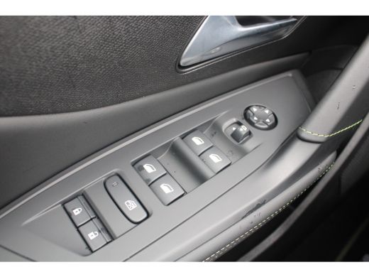Peugeot 308 SW 1.2 Hybrid 136 e-DCS6 GT | Automaat | Navigatie | Camera | Stoelverwarming | AGR | Elektrische... ActivLease financial lease