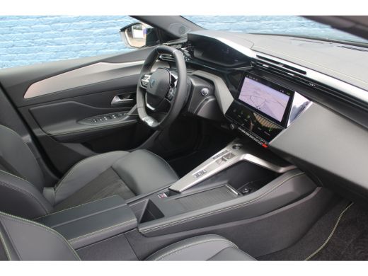 Peugeot 308 SW 1.2 Hybrid 136 e-DCS6 GT | Automaat | Navigatie | Camera | Stoelverwarming | AGR | Elektrische... ActivLease financial lease