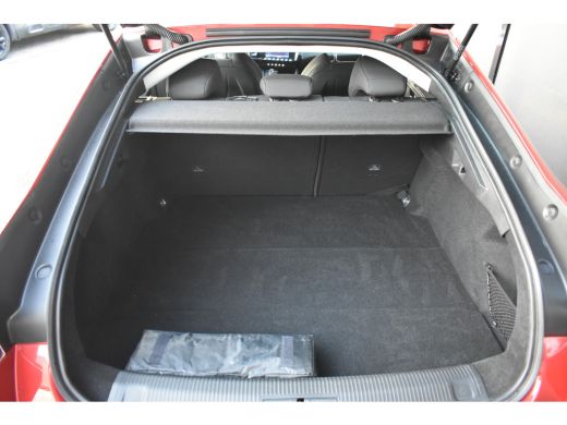 Peugeot 508 1.2 PureTech Active Pack 130pk Automaat | Navigatie | Allseason | Climate Control | Achteruitrijc... ActivLease financial lease