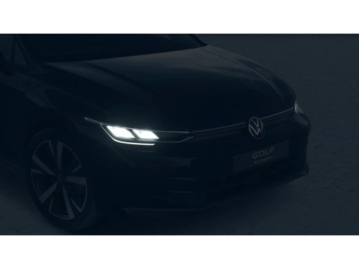 Volkswagen Golf Life Edition eHybrid | 'App-Connect' draadloze smartphone integratie | Achterbank in ongelijke de... ActivLease financial lease