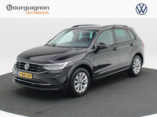 Volkswagen Tiguan 1.5 TSi 150 Pk Automaat Life | Trekhaak | Adaptive Cruise | Carplay | Climate Control | Parkeerse... Volkswagen Tiguan 1.5 TSi 150 Pk Automaat Life | Trekhaak | Adaptive Cruise | Carplay | Climate Control | Parkeerse...