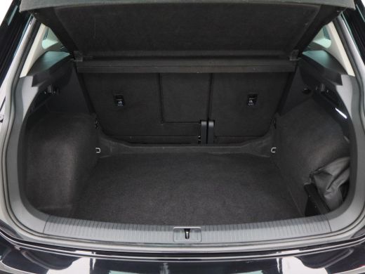 Volkswagen Tiguan 1.5 TSi 150 Pk Automaat Life | Trekhaak | Adaptive Cruise | Carplay | Climate Control | Parkeerse... ActivLease financial lease