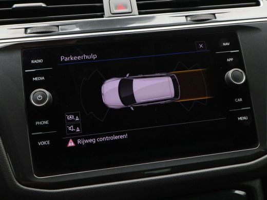 Volkswagen Tiguan 1.5 TSi 150 Pk Automaat Life | Trekhaak | Adaptive Cruise | Carplay | Climate Control | Parkeerse... ActivLease financial lease