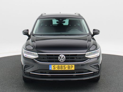Volkswagen Tiguan 1.5 TSi 150 Pk Automaat Life | Trekhaak | Adaptive Cruise | Carplay | Climate Control | Parkeerse... ActivLease financial lease