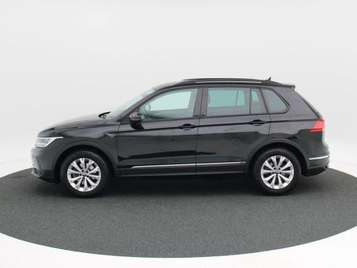 Volkswagen Tiguan 1.5 TSi 150 Pk Automaat Life | Trekhaak | Adaptive Cruise | Carplay | Climate Control | Parkeerse... ActivLease financial lease