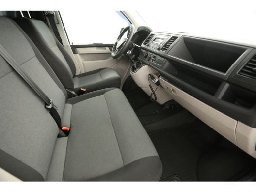 Volkswagen Transporter 2.0 TSI 150PK L1H1 | Benzine | 3-Zits | Trekh. | Parkeersens. ActivLease financial lease