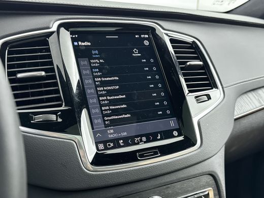 Volvo  XC90 T8 Recharge Ultimate Dark | 22" | Luchtvering | Geventileerd Nappa | Bowers & Wilkins | Stoelmass... ActivLease financial lease