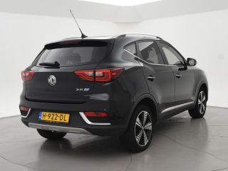 MG ZS EV EV 45 kWh LUXURY + PANORAMA | LEDER | ADAPTIVE CRUISE | CAMERA | STOELVERW. | CARPLAY