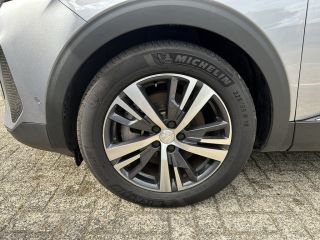 Peugeot 3008 1.6 HYbrid 225 Allure Pack Business