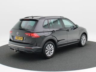 Volkswagen Tiguan 1.5 TSi 150 Pk Automaat Life | Trekhaak | Adaptive Cruise | Carplay | Climate Control | Parkeerse...