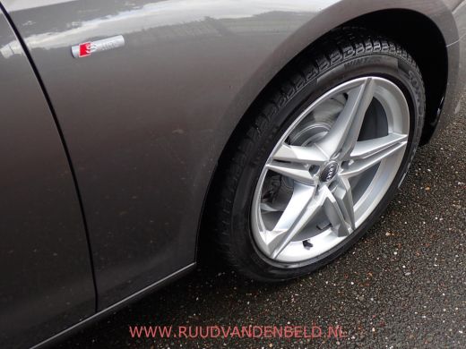 Audi A4 Avant 35TDI S-TRONIC CARPLAY / LED / CRUISE / ELEK.AKLEP ActivLease financial lease
