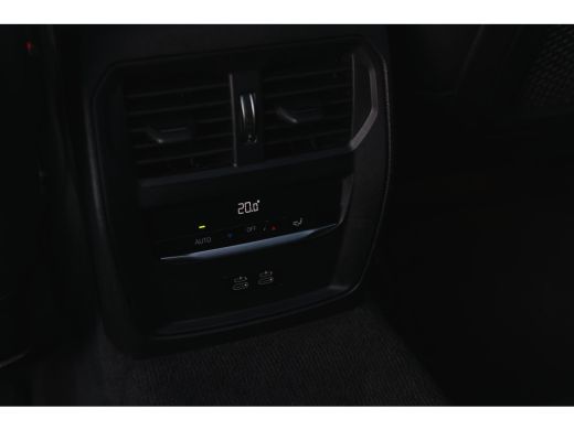 BMW 3 Serie Touring 330e High Executive M Sport Automaat / Panoramadak / Sportstoelen / Achteruitrijcamera / ... ActivLease financial lease