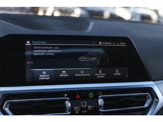 BMW 3 Serie Touring 330e High Executive M Sport Automaat / Panoramadak / Sportstoelen / Achteruitrijcamera / ... ActivLease financial lease