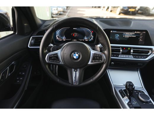 BMW 3 Serie Touring 330e High Executive M Sport Automaat / Panoramadak / Sportstoelen / Achteruitrijcamera / ... ActivLease financial lease