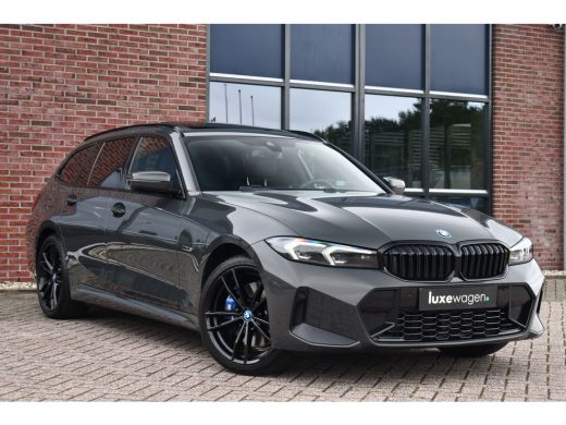 BMW 3 Serie Touring 330e xDrive M-Sport Pro LCI Dravitgrau Pano HUD el-zetels 19inch ActivLease financial lease