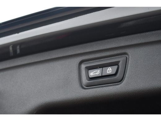BMW 3 Serie Touring 330e xDrive M-Sport Pro LCI Dravitgrau Pano HUD el-zetels 19inch ActivLease financial lease