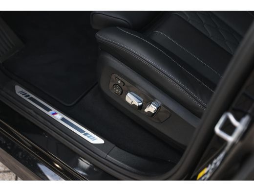 BMW X5 xDrive50e High Executive M Sport Automaat / Panoramadak / Trekhaak / Soft-Close / Adaptief onders... ActivLease financial lease