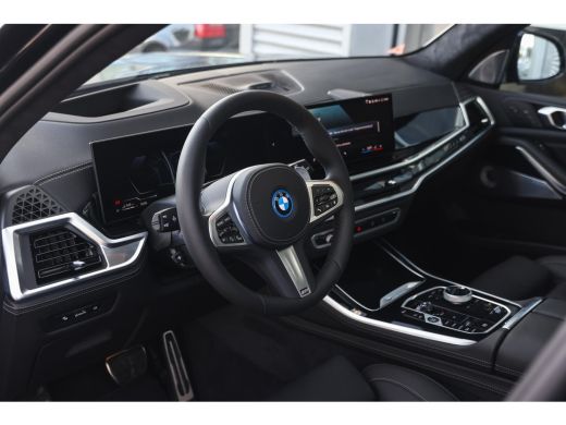 BMW X5 xDrive50e High Executive M Sport Automaat / Panoramadak / Trekhaak / Soft-Close / Adaptief onders... ActivLease financial lease