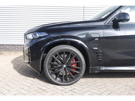 BMW X5 xDrive50e High Executive M Sport Automaat / Panoramadak / Trekhaak / Soft-Close / Adaptief onders... ActivLease financial lease