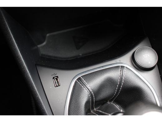 Ford Fiesta 1.0EB Hybrid TITANIUM | NL-AUTO! | 1 EIGENAAR! | WINTERPACK | PARK SENS | CRUISE | LED | NAVI | C... ActivLease financial lease