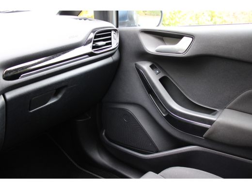 Ford Fiesta 1.0EB Hybrid TITANIUM | NL-AUTO! | 1 EIGENAAR! | WINTERPACK | PARK SENS | CRUISE | LED | NAVI | C... ActivLease financial lease