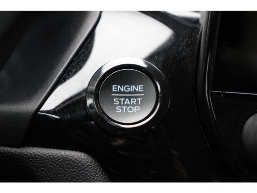 Ford Fiesta 1.0EB Hybrid TITANIUM | NL-AUTO! | 1 EIGENAAR! | WINTERPACK | PARK SENS | CRUISE | LED | NAVI | C... ActivLease financial lease