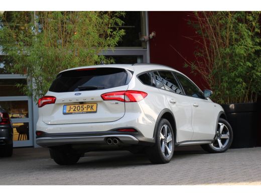 Ford Focus 1.0 EcoBoost Hybrid Active X Business | NL auto | 1e eig | Adapt. Cruise | Elek. Trekhaak | Clima... ActivLease financial lease