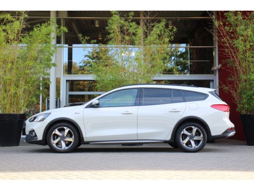 Ford Focus 1.0 EcoBoost Hybrid Active X Business | NL auto | 1e eig | Adapt. Cruise | Elek. Trekhaak | Clima... ActivLease financial lease