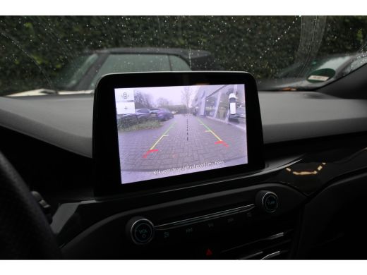 Ford Focus 1.0EB ST-LINE | NL-AUTO! | B&O | CAMERA | ALL SEASON | WINTERPACK | PARK SENS V+A | DEALER OH! | ... ActivLease financial lease