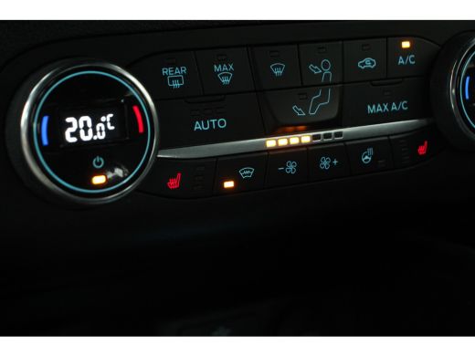 Ford Focus 1.0EB ST-LINE | NL-AUTO! | B&O | CAMERA | ALL SEASON | WINTERPACK | PARK SENS V+A | DEALER OH! | ... ActivLease financial lease