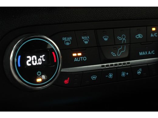 Ford Focus 1.0EB ST-LINE | NL-AUTO! | B&O | CAMERA | ALL SEASON | WINTERPACK | PARK SENS V+A | DEALER OH! | ... ActivLease financial lease