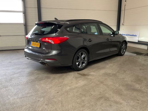 Ford Focus 1.0EB ST-LINE | NL-AUTO! | B&O | CAMERA | ALL SEASON | WINTERPACK | PARK SENS V+A | DEALER OH! | ... ActivLease financial lease