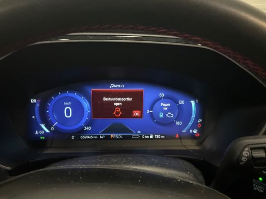 Ford Kuga 2.5 PHEV ST-Line | Camera | Keyless | Trekh.voorbereiding | Draadloos tel lader | PDC V&A | 18" L... ActivLease financial lease