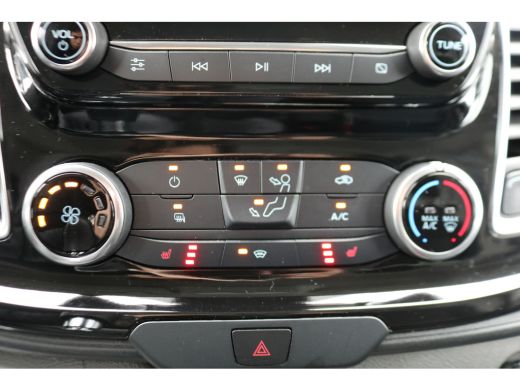 Ford Transit Custom 2.0 TDci 170pk L2 H1 Limited Airco Camera 2.8t Trekhaak ActivLease financial lease