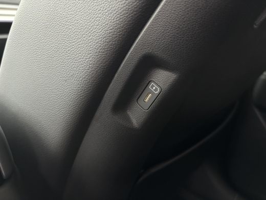 Hyundai Santa Fe PHEV Comfort Plus Limited | 3e Zit-rij / 7 Persoons | Stoel/stuurverwarming | Elektrisch verstelb... ActivLease financial lease