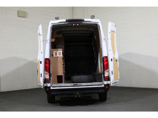 Iveco Daily 35S14 L2 H2 Airco 3.5t Trekhaak ActivLease financial lease