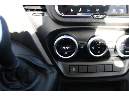 Iveco Daily 35S18 Oprijwagen ActivLease financial lease