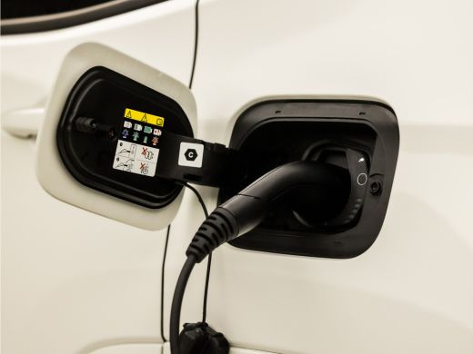 Jeep Compass 4xe 240 Plug-in Hybrid Electric S Sport 240Pk Automaat (VIRTUAL COCKPIT, APPLE CARPLAY, GROOT NAV... ActivLease financial lease