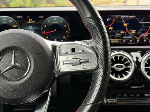 Mercedes-Benz A-Klasse 180 Aut. Sol. AMG Sport | Panorama | Burmester | Memory | Multi Beam | Sfeer Verlichting | ActivLease financial lease