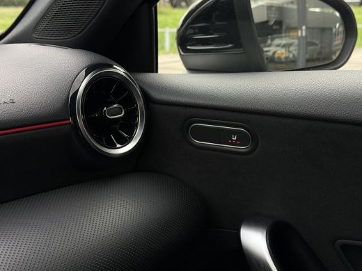 Mercedes-Benz A-Klasse 180d Aut AMG Sport Launch Premium Plus | Navi | Camera | Carplay | ActivLease financial lease