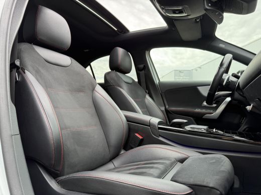 Mercedes-Benz A-Klasse 250e Aut. Sol. AMG Ultimate | Panorama | Burmester | Memory | Multi Beam | Sfeer Verlichting | ActivLease financial lease