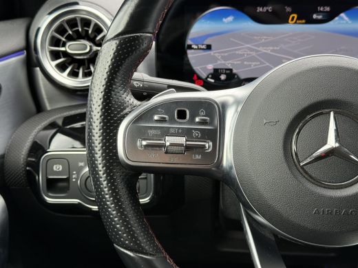 Mercedes-Benz A-Klasse 250e Aut. Sol. AMG Ultimate | Panorama | Burmester | Memory | Multi Beam | Sfeer Verlichting | ActivLease financial lease