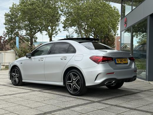 Mercedes-Benz A-Klasse 250e Aut. Sol. AMG Ultimate | Panorama | Burmester | Memory | Multi Beam | Sfeer Verlichting | ActivLease financial lease