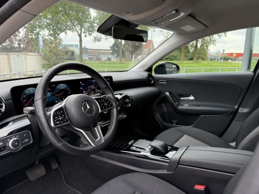 Mercedes-Benz A-Klasse A180 Aut. Business Sol. | Xenon-LED  | Navi | Camera | ECC | ActivLease financial lease