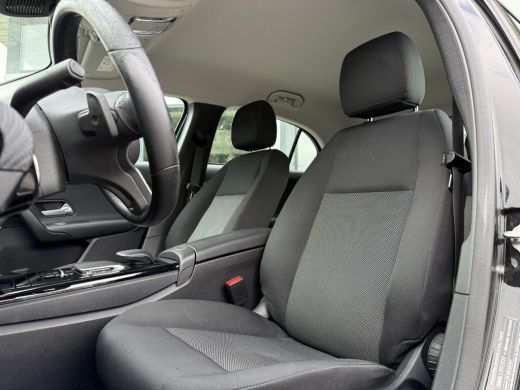 Mercedes-Benz A-Klasse A180 Aut. Business Sol. | Xenon-LED  | Navi | Camera | ECC | ActivLease financial lease