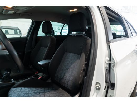 Opel Astra Sports Tourer 1.0 Turbo 120 Jaar Edition | Climate Controle | Navigatie | Parkeersensoren | Apple... ActivLease financial lease