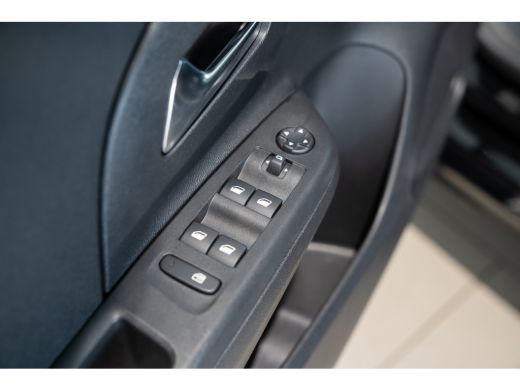 Opel Corsa 1.2 Edition | Parkeersensoren | Armsteun | Verwarmd Stuurwiel | Apple Carplay & Android Auto | El... ActivLease financial lease