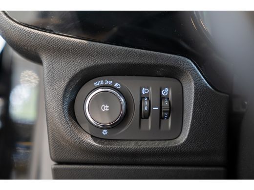 Opel Corsa 1.2 Edition | Parkeersensoren | Armsteun | Verwarmd Stuurwiel | Apple Carplay & Android Auto | El... ActivLease financial lease